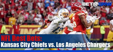 Los Angeles Chargers at Kansas City Chiefs: Predictions, picks and odds.